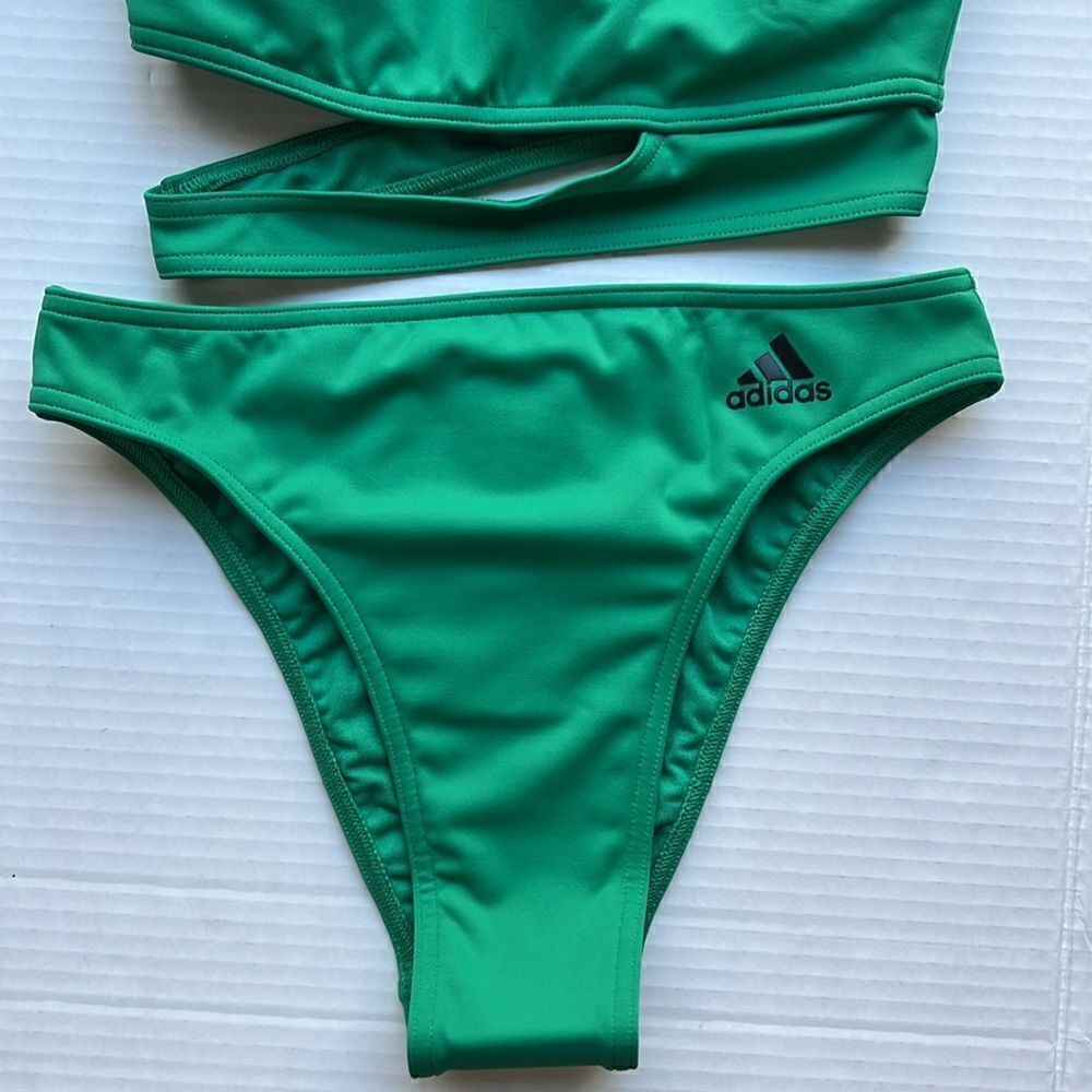 adidas Danz Bikini Set in Green - Picture 4 of 10